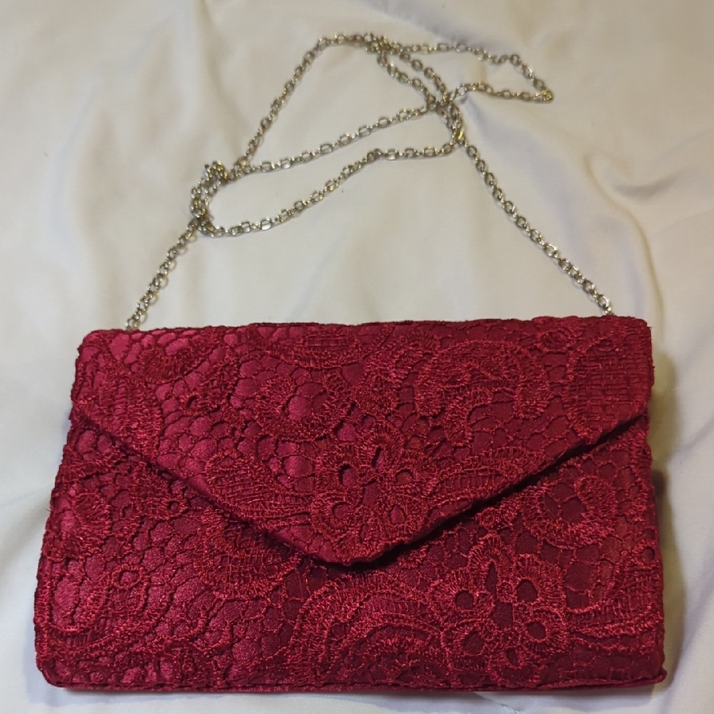 Elegant Red Lace Clutch